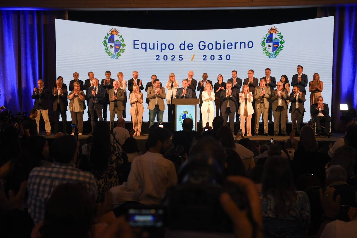 Presentación de gabinete del Frente Amplio en el Hotel Radisson, 16 de diciembre de 2024