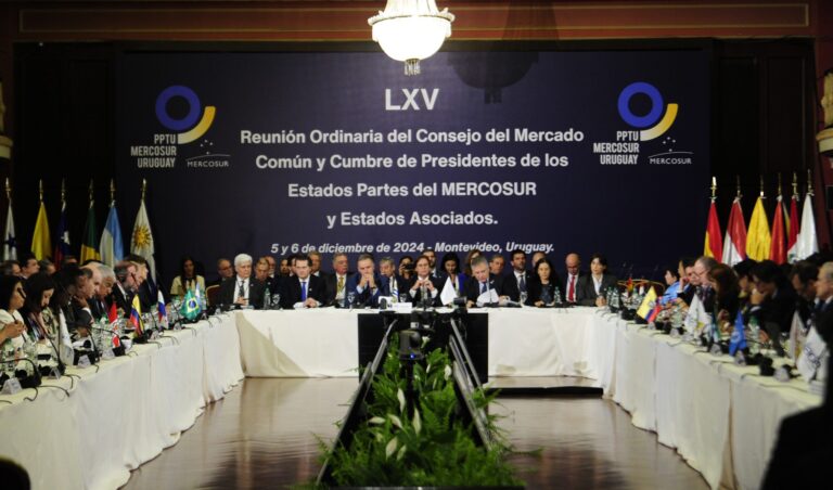 Se realizó la 65° Cumbre de Presidentes del MERCOSUR en Montevideo